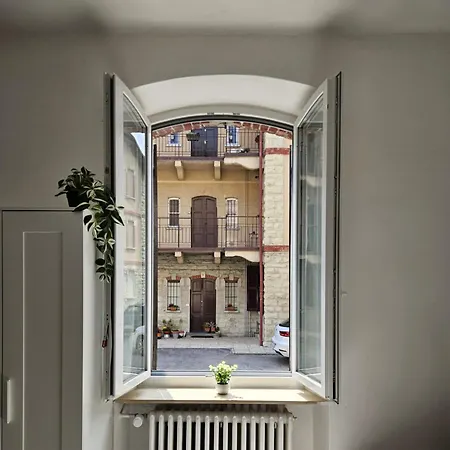 Front Apartments, * Lecco
