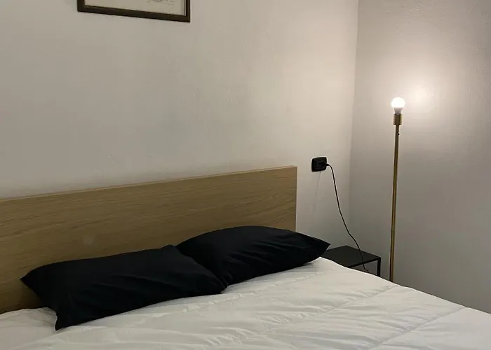 Front Apartments, Lecco